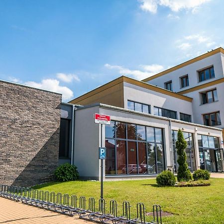 Хостел Dom Studenta Al Ломжа Экстерьер фото